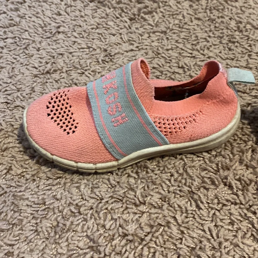 OshKosh water shoes pink coral gray size 9
